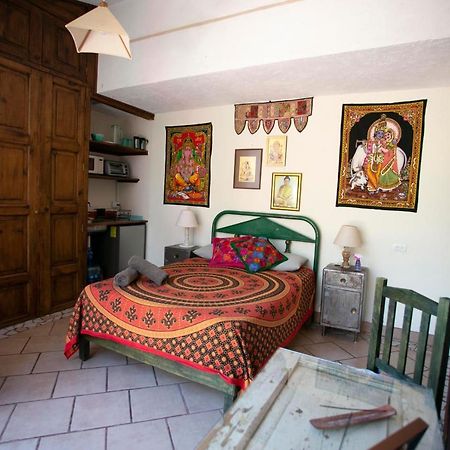 Majikal B&B - Krishna Cholula Kültér fotó
